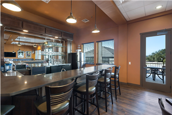 Dilly dally's pub